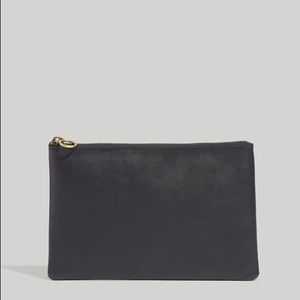 Madewell The Leather Pouch Clutch in True Black